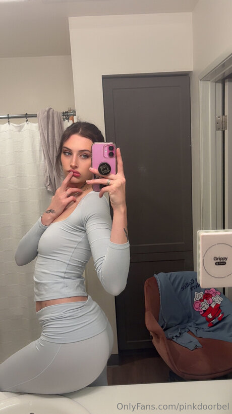 Pinkdoorbel 裸モデル 画像