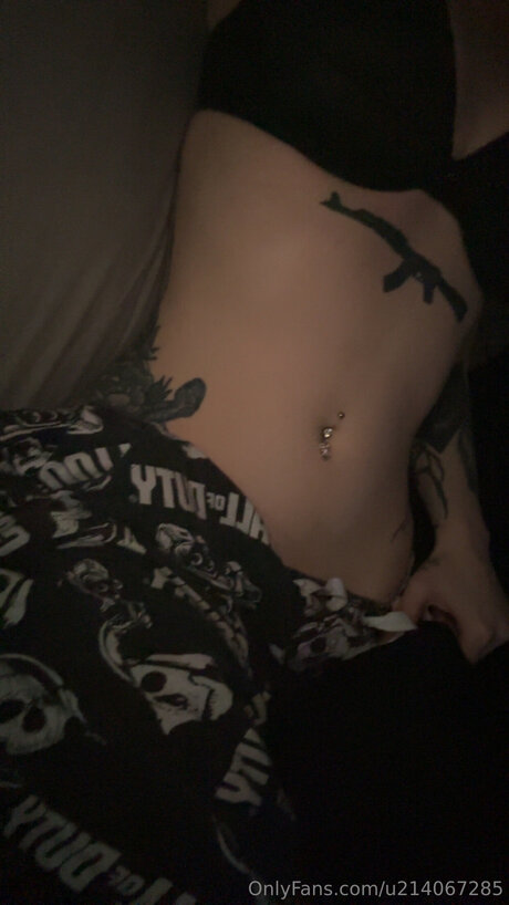 U214067285 エロティックなモデル 写真