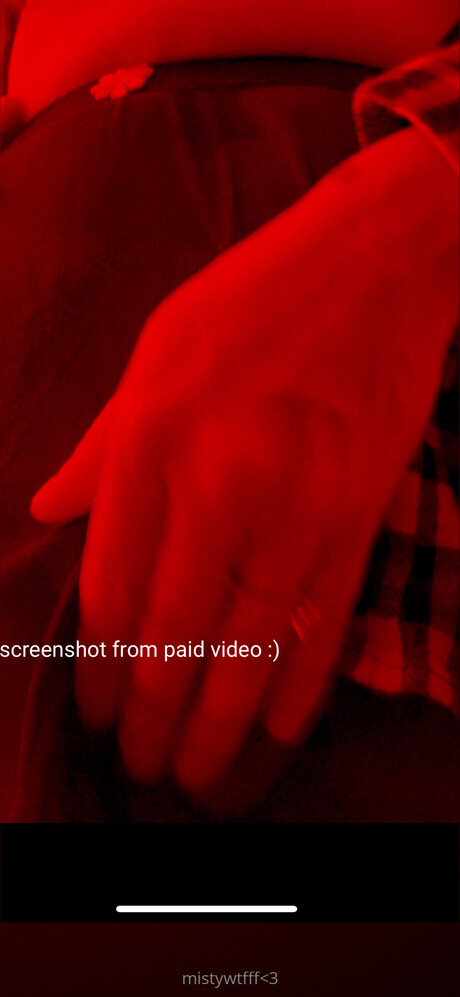 Mistywtfff エロティックなモデル ギャラリー