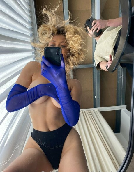 Ella Jayde Ford ポルノスター 独占 ギャラリー