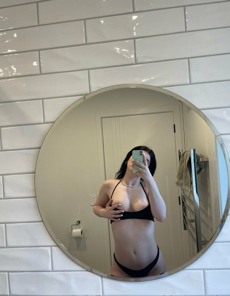 ashleymurphy エロティックモデル 写真