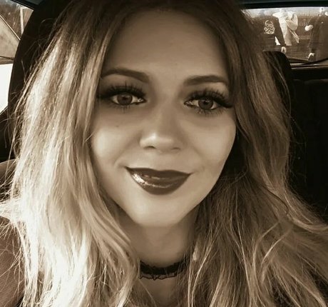 ブラジルの猫オンリーファンズ セクシーヌード ギャラリー