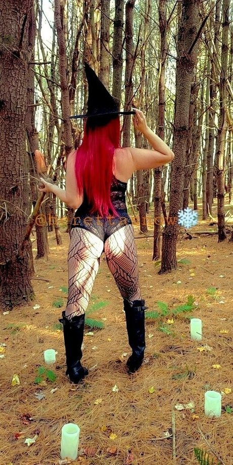 ママのアナルOnlyFans アートヌード 画像