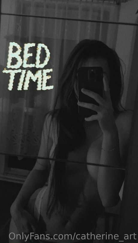 catherine art ポルノモデル 写真
