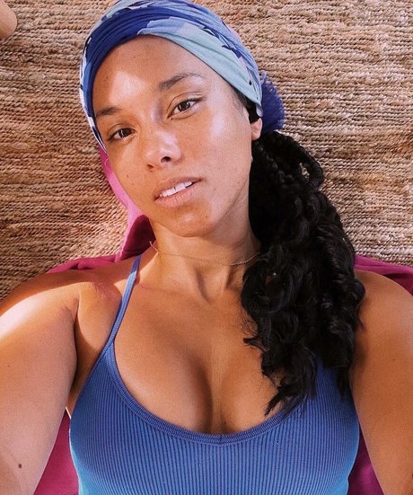 Alicia Keys ホット女優 写真
