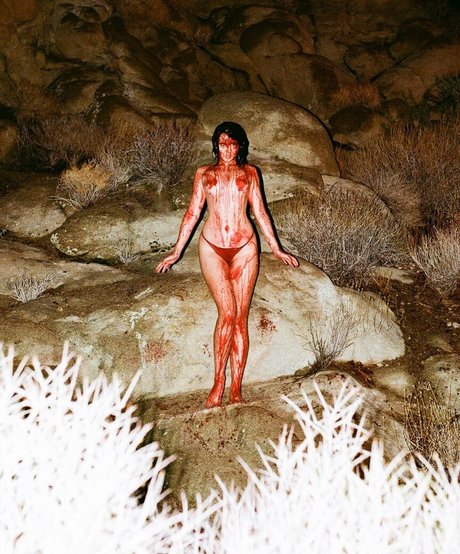 Lydiaren エロティックなスター 写真