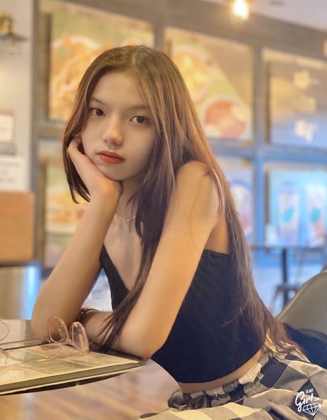 Bhel Esguerra HD女優 写真