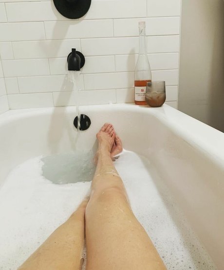 ピアス乳首オンリーファンズ 限定 ギャラリー