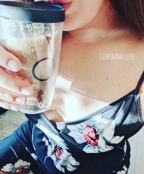 Geekymom Jess ホットスター 写真