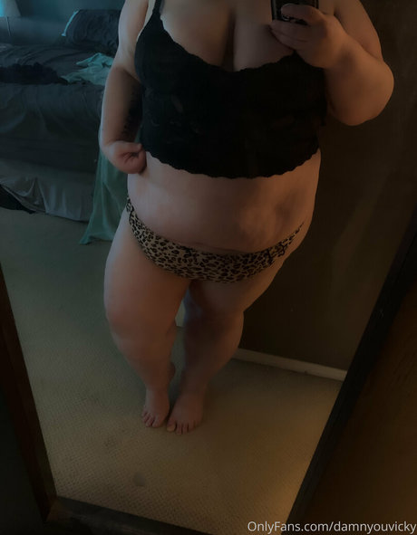 ブルネットの猫OnlyFans 無料セックス 写真