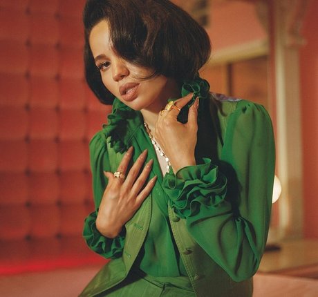 Jurnee Smollett トップモデル 写真