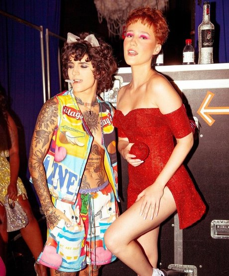 Vas Hal トップ女優 画像