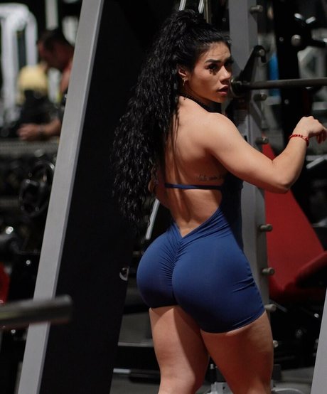 Alianyia Palmar 独占スター 写真