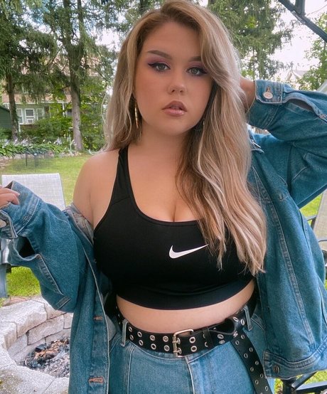 小柄なティーンオンリーファン xxx 画像