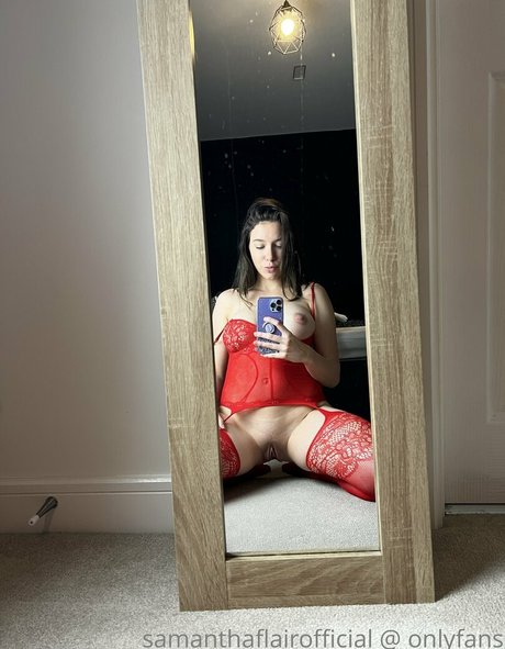 小さなオンリーファンズ ホット裸 写真