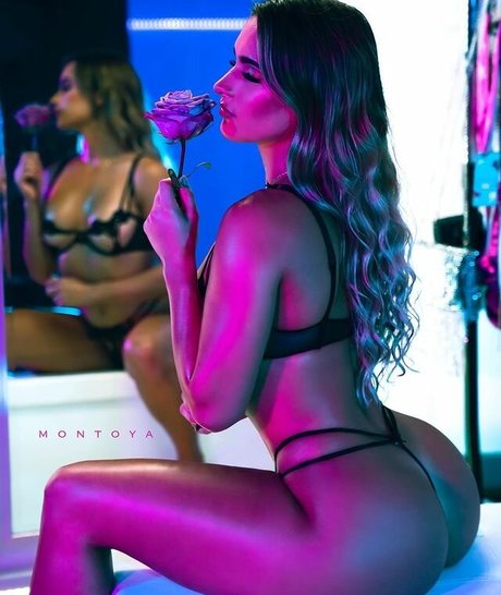 ロシアのお母さんOnlyFans ベスト 画像