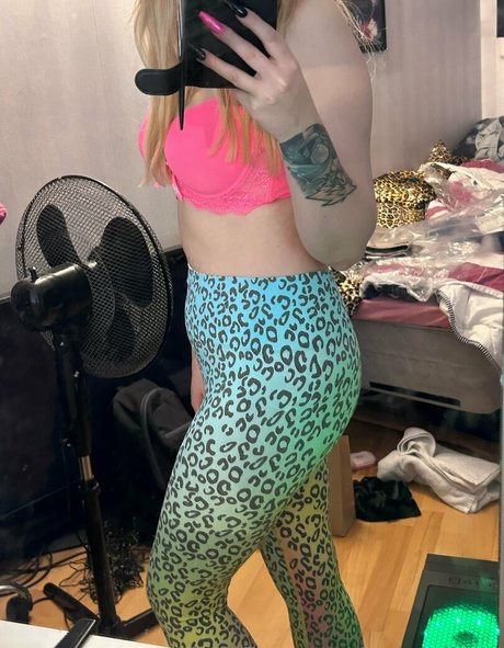 熟女クーガーオンリーファンズ 無料アダルト 写真