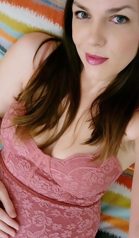 フェイシャルオンリーファンズ 美しい 写真