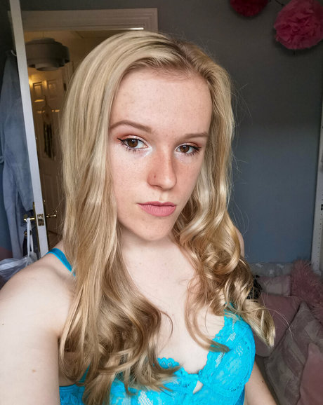 ロールプレイオンリーファン ヌード ギャラリー