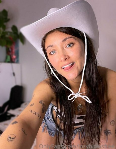 ダーティトークオンリーファンズ xxx 写真