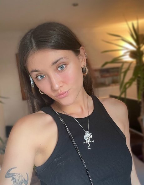 金髪の射精OnlyFans 無料エロ 画像