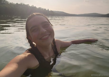 金髪の射精OnlyFans 裸 写真