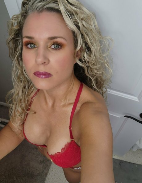 ゲイアナル舐めオンリーファンズ 可愛い 写真