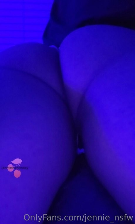 ルビーオンリーファン アートポルノ 写真