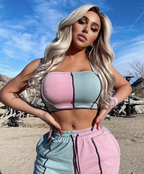 La Demi ポルノスター 高品質 画像