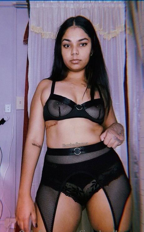 iiambadkarma 素敵なモデル 写真