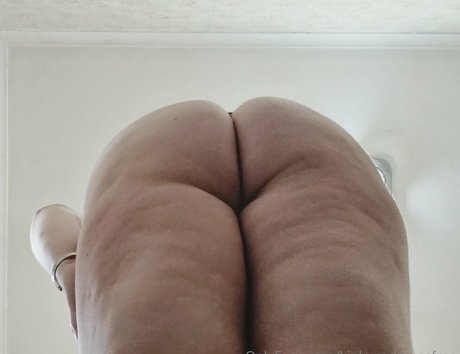 kinkygodessesfree 裸のポルノスター 画像