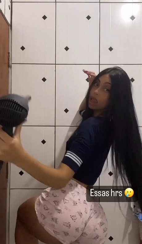 ポニーテールオンリーファンズ セックス 写真