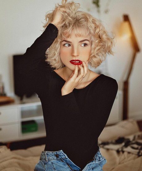 Karina Martins 素敵なモデル 写真