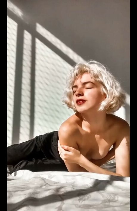 Karina Martins ポルノスター 高品質 写真