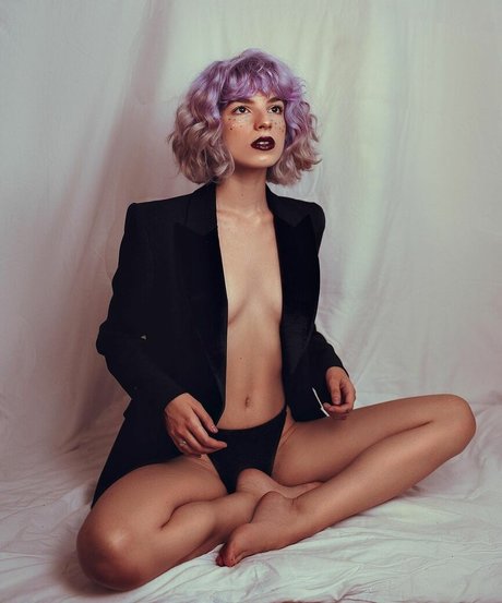 Karina Martins アートモデル 画像