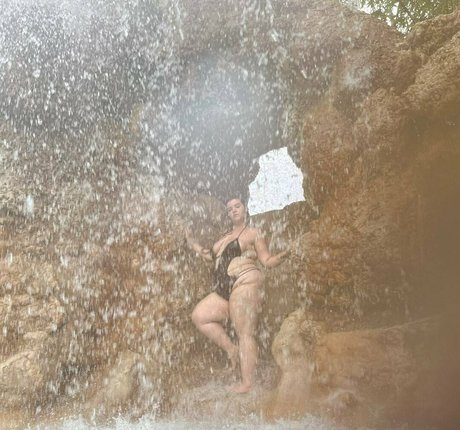 mollynonsense ヌードモデル 画像