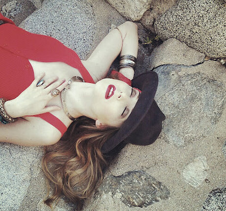 寝取られアマチュアOnlyFans 美しいヌード 写真