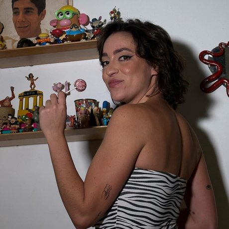 Valentina Bandeira ポルノスター 写真