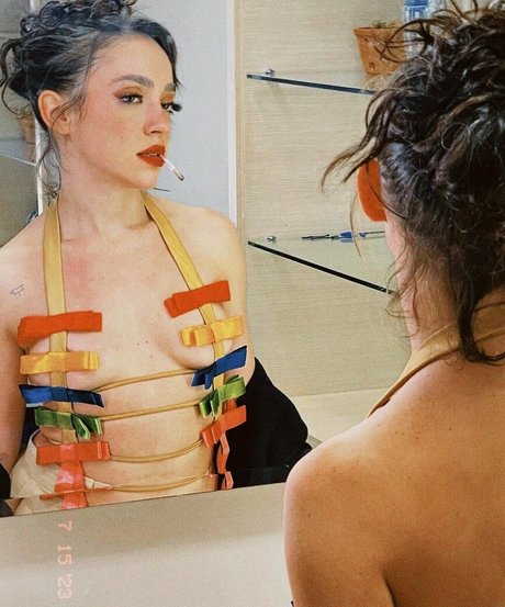 Valentina Bandeira セクシーモデル ギャラリー