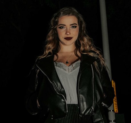 Justseum ポルノスター 高品質 写真