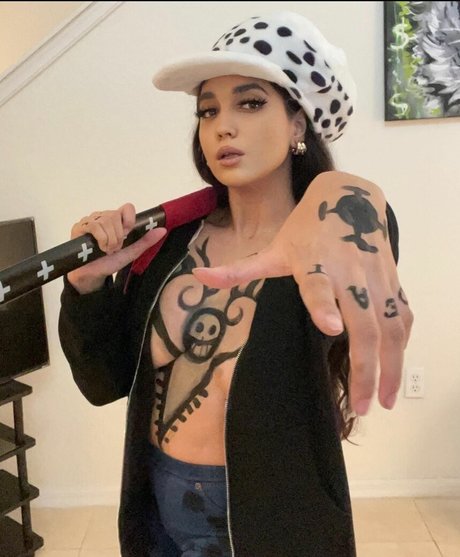 SukeshaRay かわいいモデル 写真