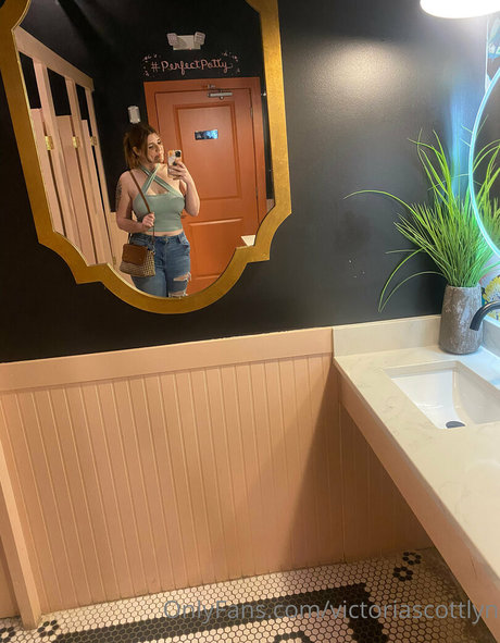 victoriascottlyn セクシーなスター 写真