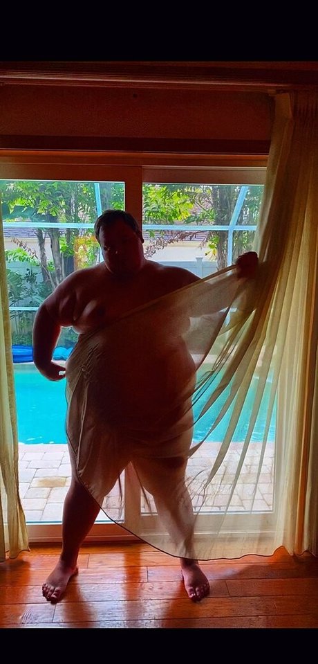 tychub ホットなモデル 写真