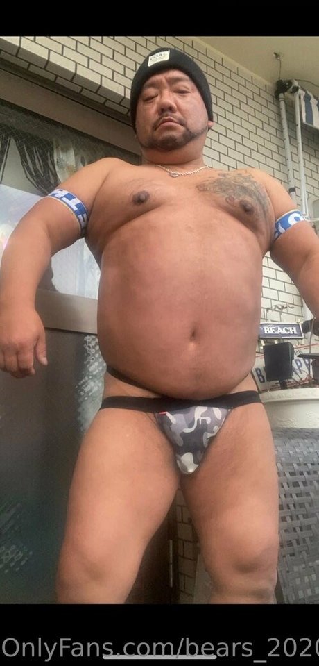 bears 2020 アートポルノスター 写真