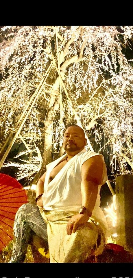 bears 2020 セクシーなポルノスター 写真