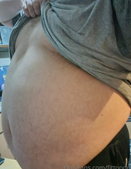 フィットネスインフルエンサーオンリーファンズ 無料セクシー 画像