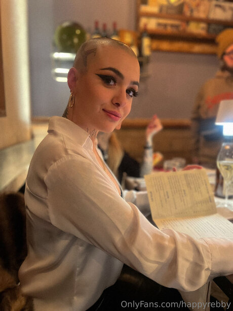 ブラジルの猫オンリーファンズ HD 画像