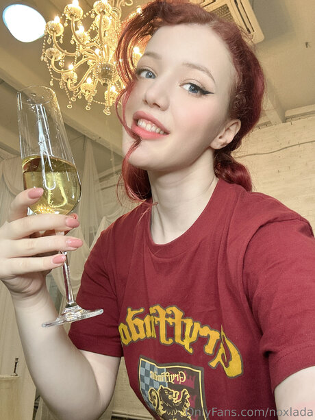 ラバーオンリーファン 無料 画像