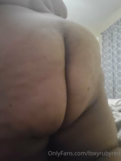 Foxyrubyred 独占女優 ギャラリー