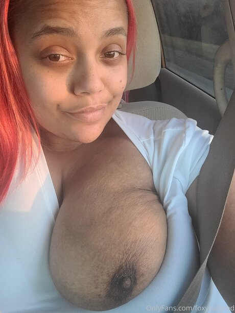 Foxyrubyred ポルノスター ヌード 写真